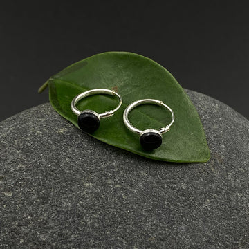 Black Helix Rings